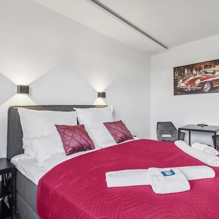 Suite4Me - Moderne Apartments I Kueche I Balkon I Waschmaschine Дітценбах Екстер'єр фото
